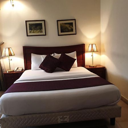 Three Arms Hotel ลากอส ภายนอก รูปภาพ