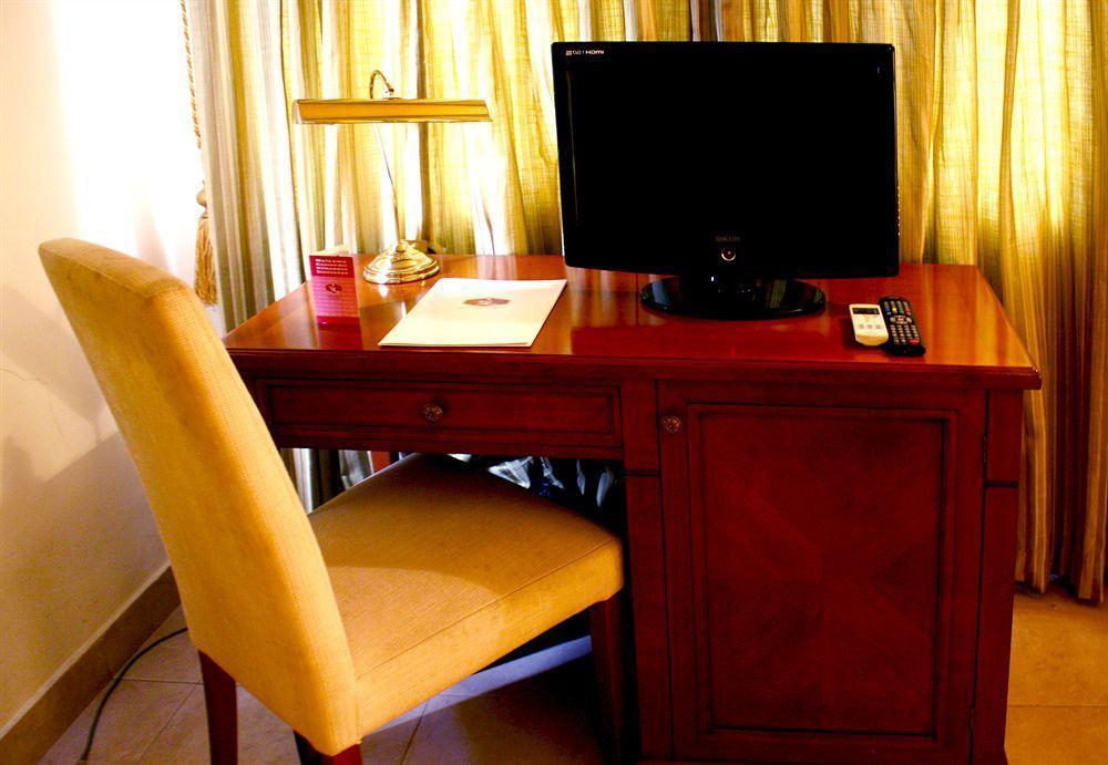 Three Arms Hotel ลากอส ภายนอก รูปภาพ