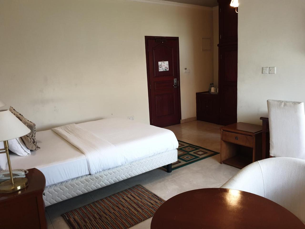 Three Arms Hotel ลากอส ภายนอก รูปภาพ