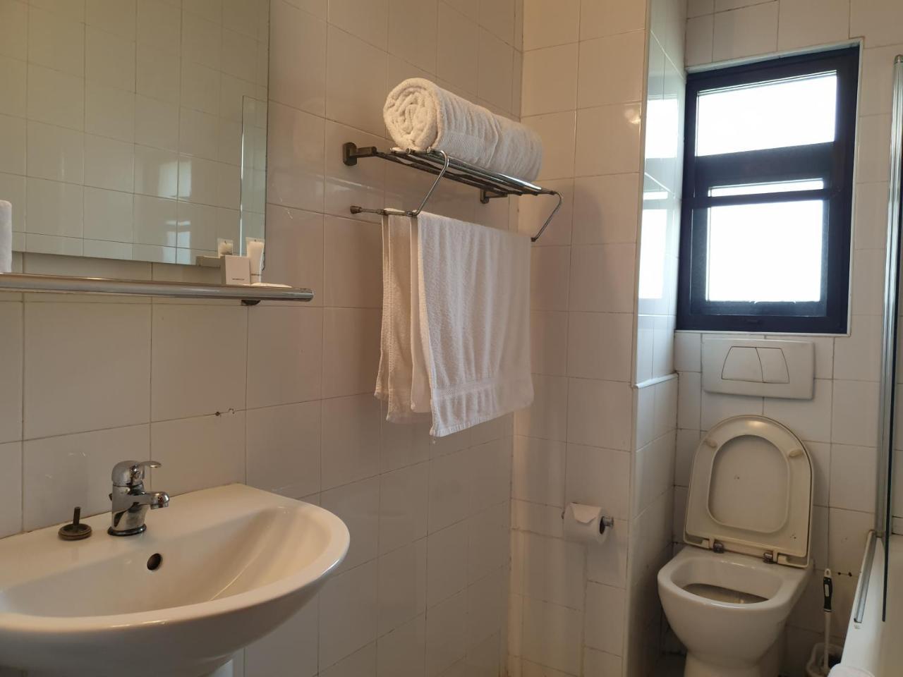 Three Arms Hotel ลากอส ภายนอก รูปภาพ