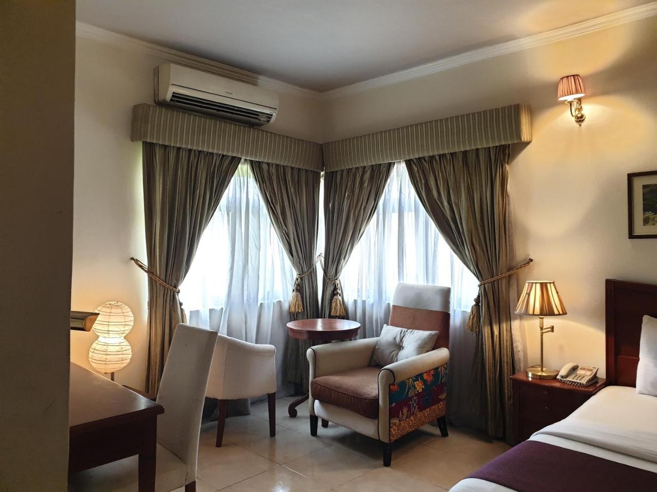 Three Arms Hotel ลากอส ภายนอก รูปภาพ